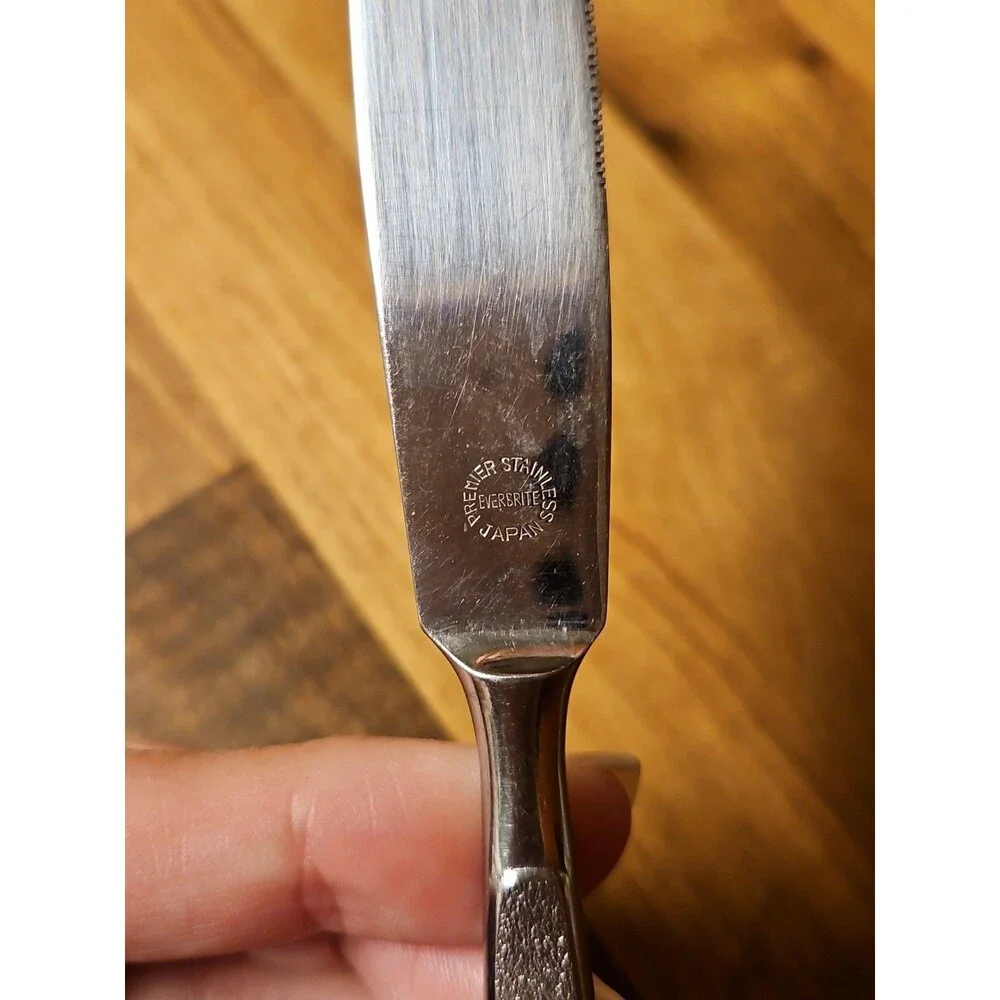 Vintage Everbrite Premier Stainless EVS13 Knife Japan Textured Leaf Silverware